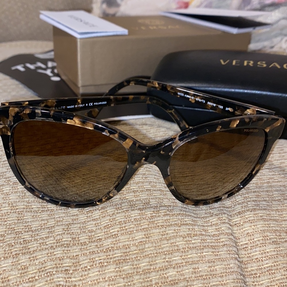 🤎NWT Authentic Versace Polarized Sunglasses